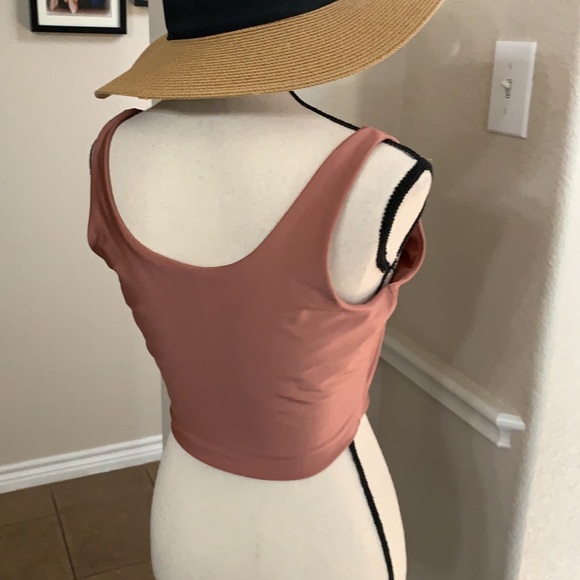 Revamped crop top - Picture 10 of 16